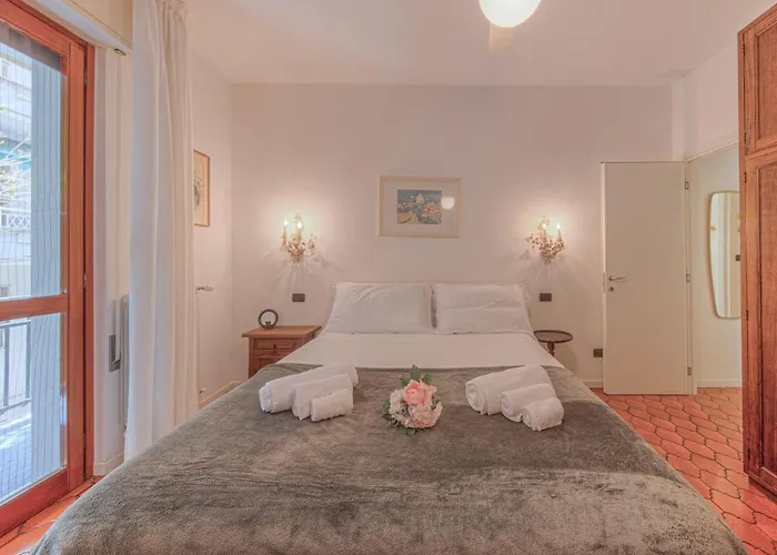 Апартаменти Comodo E In Ottima Posizione